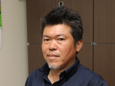 2020staff-hasegawa.JPG