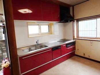 とっても楽しみにしていたキッチンリフォームは安全性を考えコンロはIHに決めました。