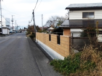 生い茂った木が死角になり、防犯面で不安を感じていました。仕上がりも非常に綺麗で、大満足です。